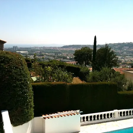 Hébergement de vacances 300 Sqm On Fabron Hill With Pool Nice