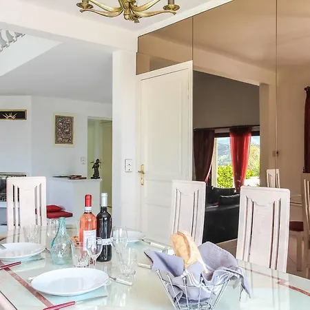300 Sqm On Fabron Hill With Pool *