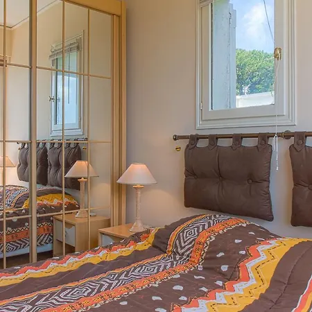 300 Sqm On Fabron Hill With Pool